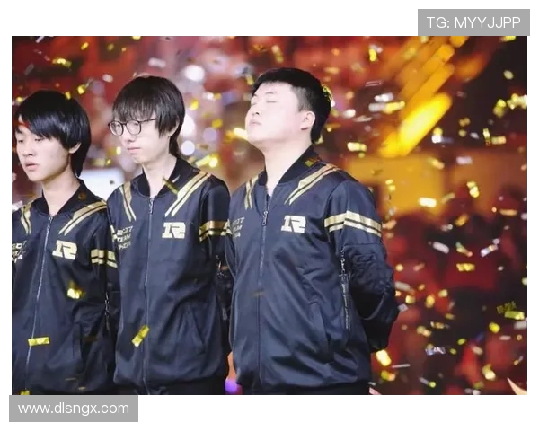 V5战队在冠军杯积分榜上以94分稳居第一展现强大实力和团队默契 V5战队在冠军杯积分榜上以94分稳居第一展现强大实力和团队默契