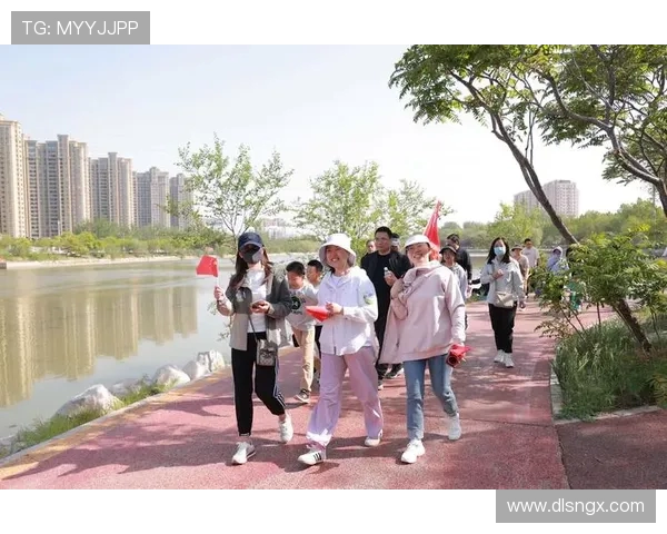 以体育运动凝聚力量推动全民健康与城市活力全面提升水平发展进程