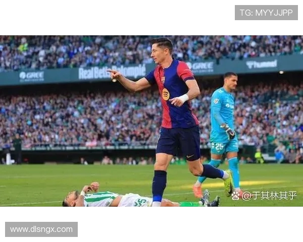 曼城足球崛起之路:从低谷到英超霸主的辉煌历程 曼城足球崛起之路:从低谷到英超霸主的辉煌历程