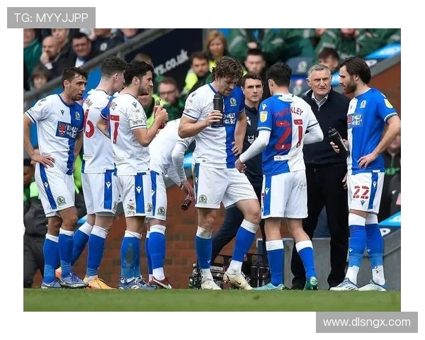 布莱克本与卢顿激战正酣谁能在这场较量中笑到最后 布莱克本与卢顿激战正酣谁能在这场较量中笑到最后